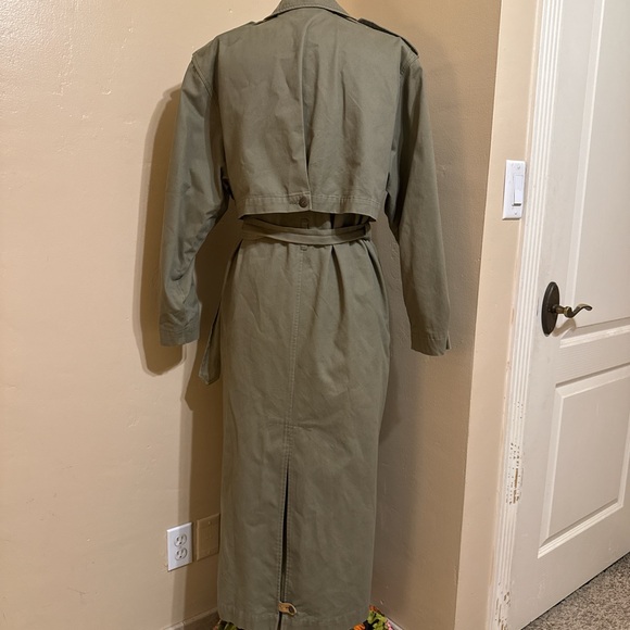 SOLD ON DEPOP Together! Vintage Olive Green Women's Trench Coat size 6 - Picture 4 of 10